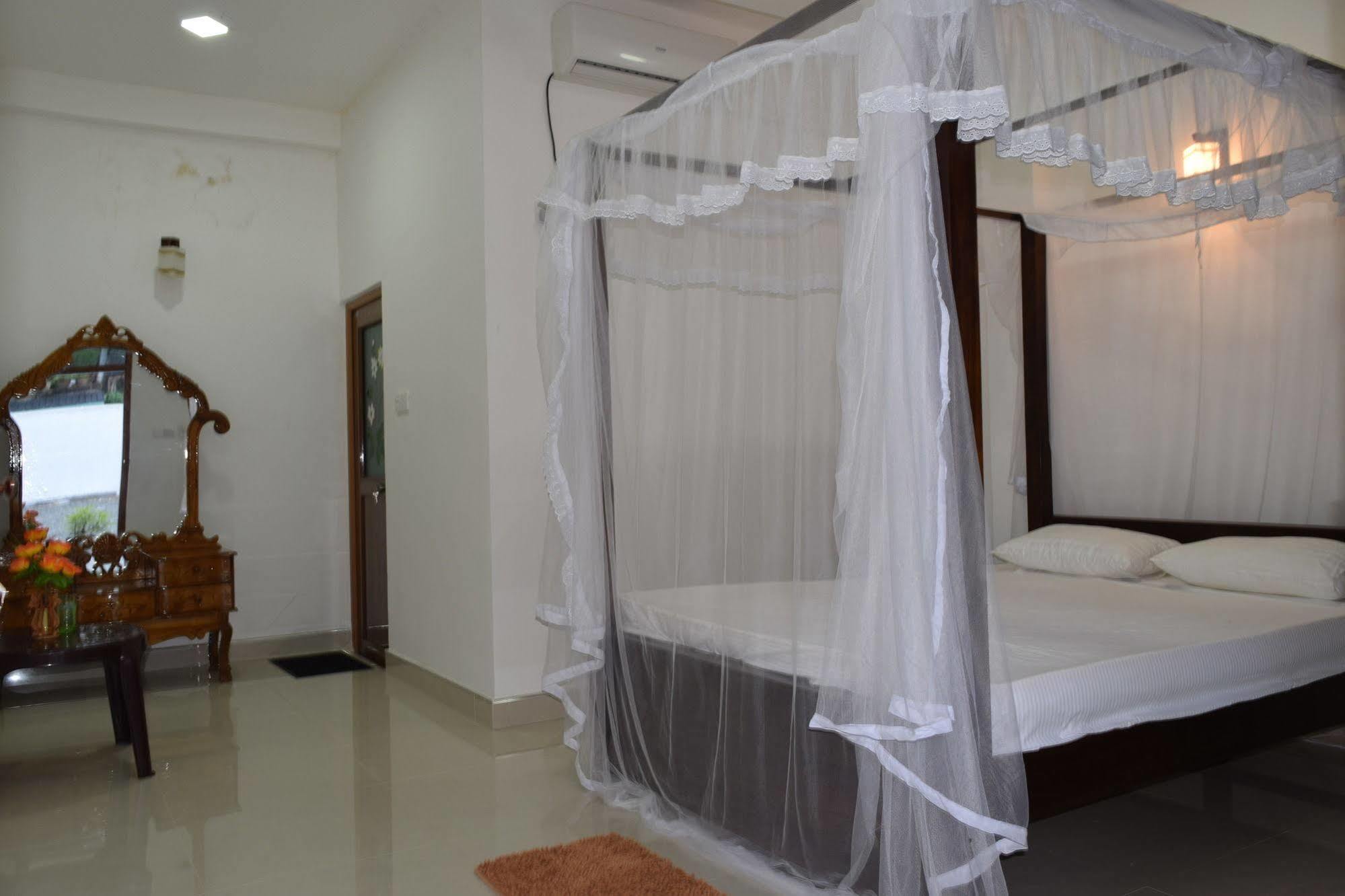 Sameera Villa Weligama Exterior photo