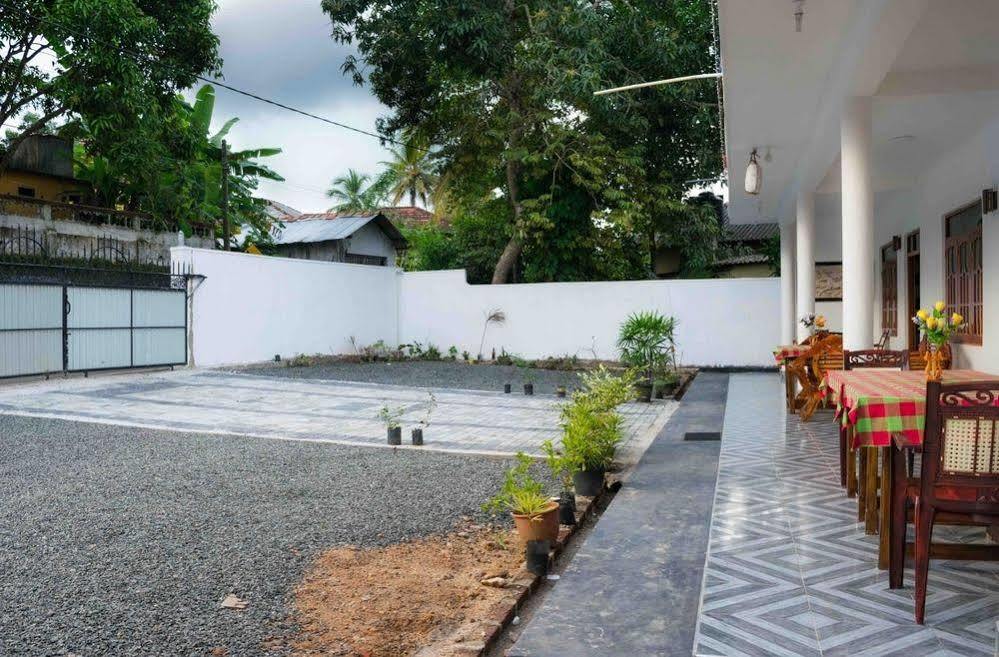 Sameera Villa Weligama Exterior photo
